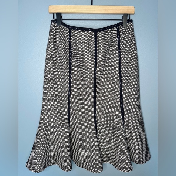 Escada Dresses & Skirts - Escada 100% Virgin Wool Textured Designer Skirt | Size 40